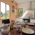 Retreat With Ponds, Ferienhaus *