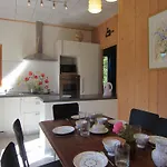 Ferienhaus Retreat With Ponds,