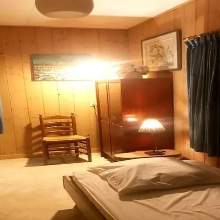 Retreat With Ponds, Braibant