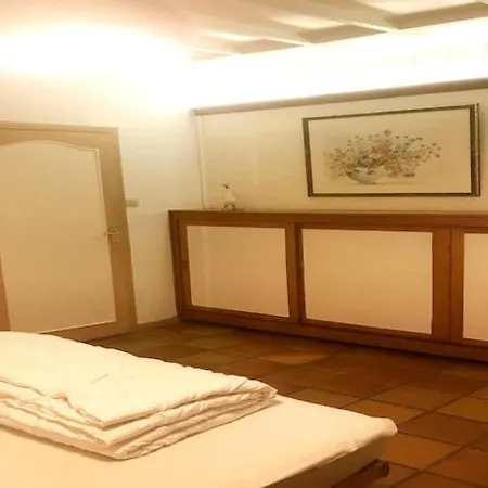 Casa vacanze Retreat With Ponds, Braibant