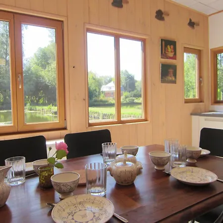 Retreat With Ponds, Casa vacanze *