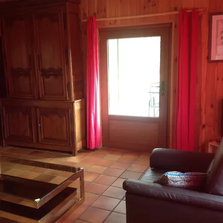 Retreat With Ponds, Casa vacanze